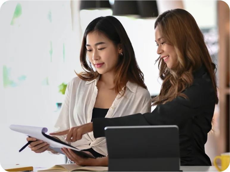 Customer service associates in Chicago