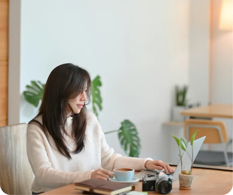 Senior customer service manager in Chicago, IL