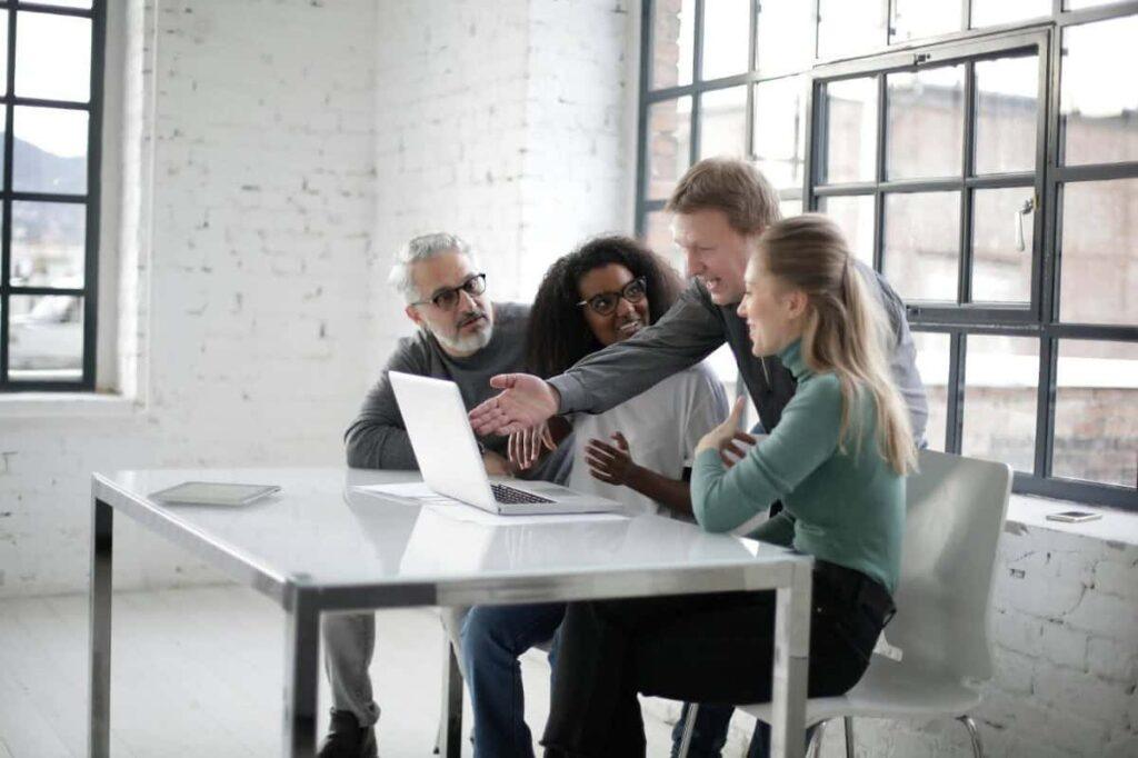recruitment process outsourcing benefits image 2 1